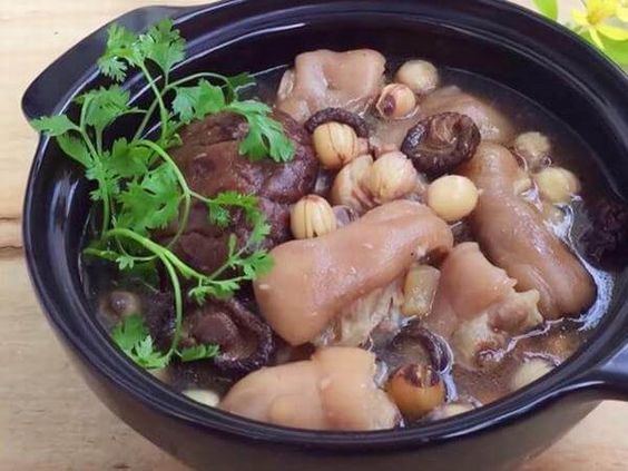 [CHỈ GIAO HỎA TỐC HCM] - DỰNG HEO CẮT KHOANH