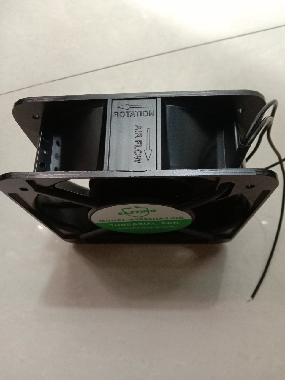 Quạt thông gió 12cm,15cm(vuông) điện 220v