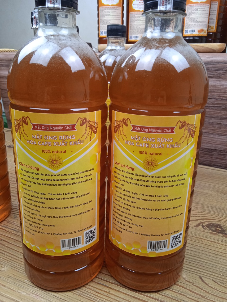 1 lít mật ong rưng nguyên chất, mật ong hoa cà phê nguyên chất