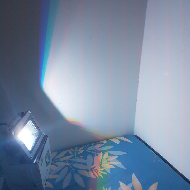 ĐÈN PHA LED 20W ĐỔI MÀU SIÊU ĐẸP (Trắng-Vàng-Lá-Đỏ-Dương-Đổi Màu)