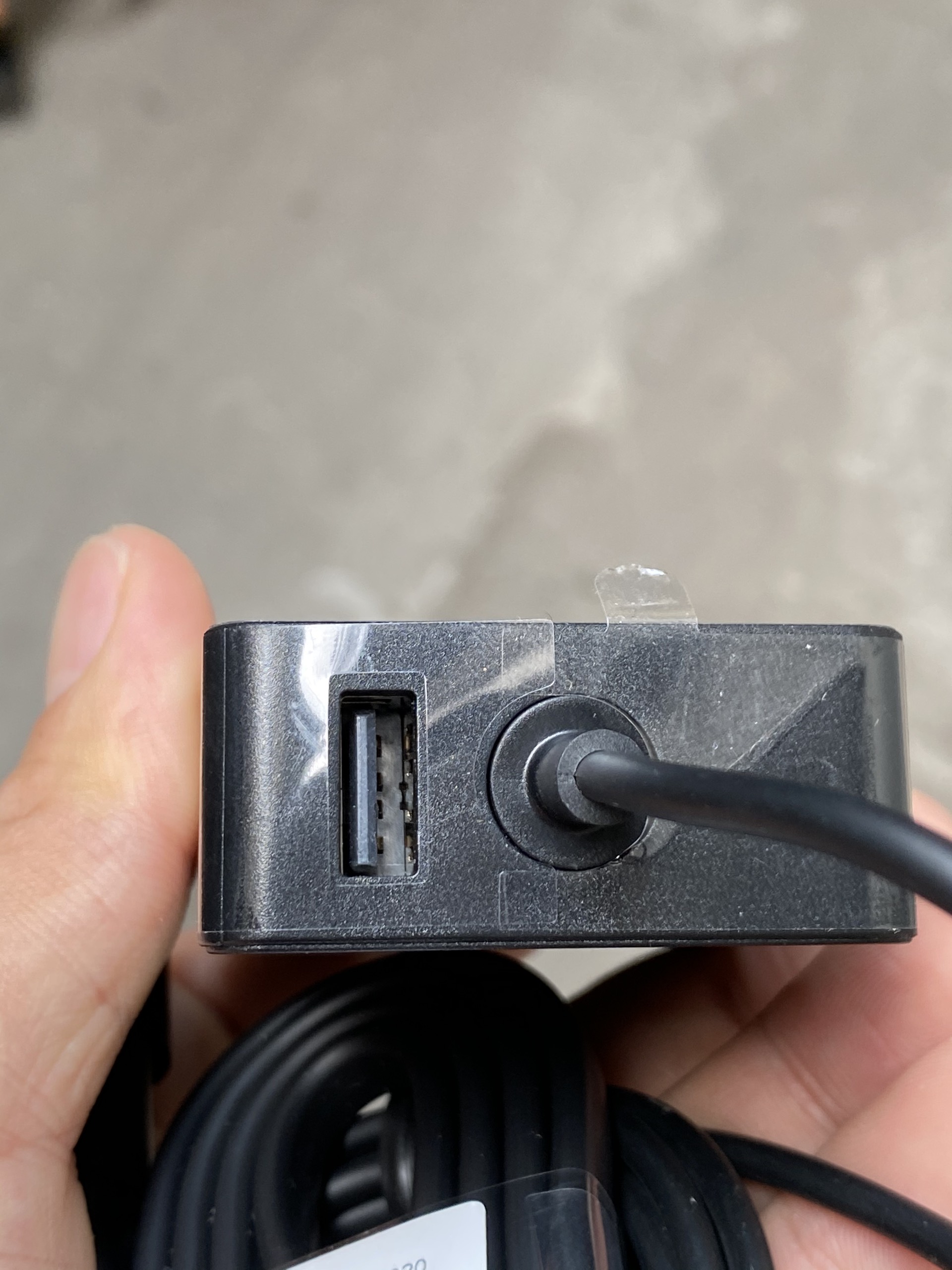 Sạc Surface Pro 3 44W zin theo máy