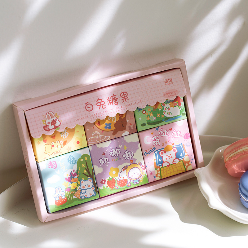 Hộp 50 sticker cute - Hình dán dễ thương