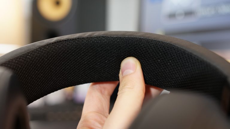 Đệm đầu và đệm tai Razer Kraken V2