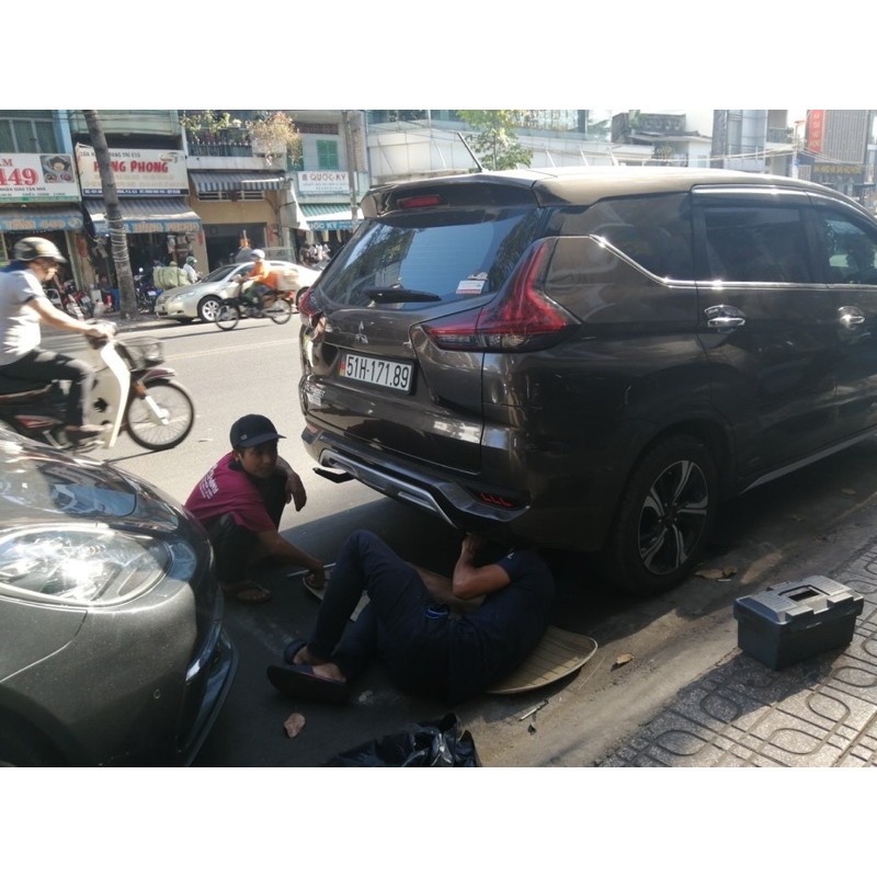 Cản sau inox xe Xpander