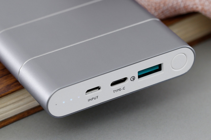 Pin sạc dự phòng Polymer 10.000 mAh Type C QC3.0 eVAiT M1
