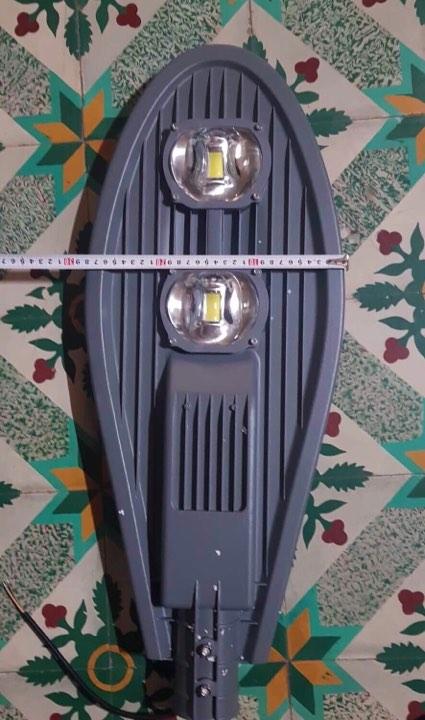 Đèn đường 100w kiểu chiếc lá ( công suất đủ)