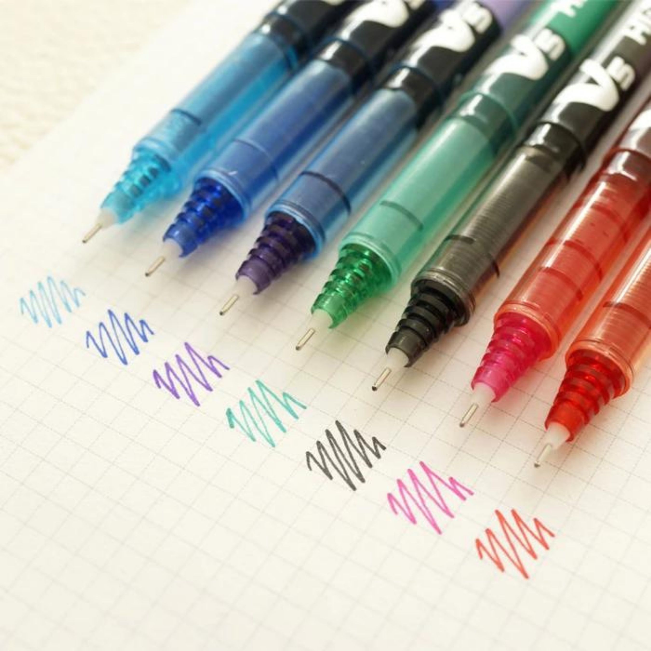 Bút nước Pilot Hi-Techpoint V5/V7 - Cỡ ngòi 0.5mm/0.7mm
