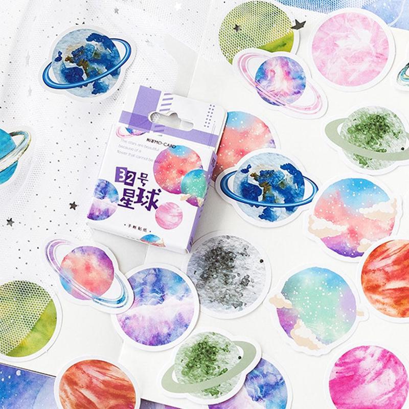 Hộp 45 sticker các hành tinh