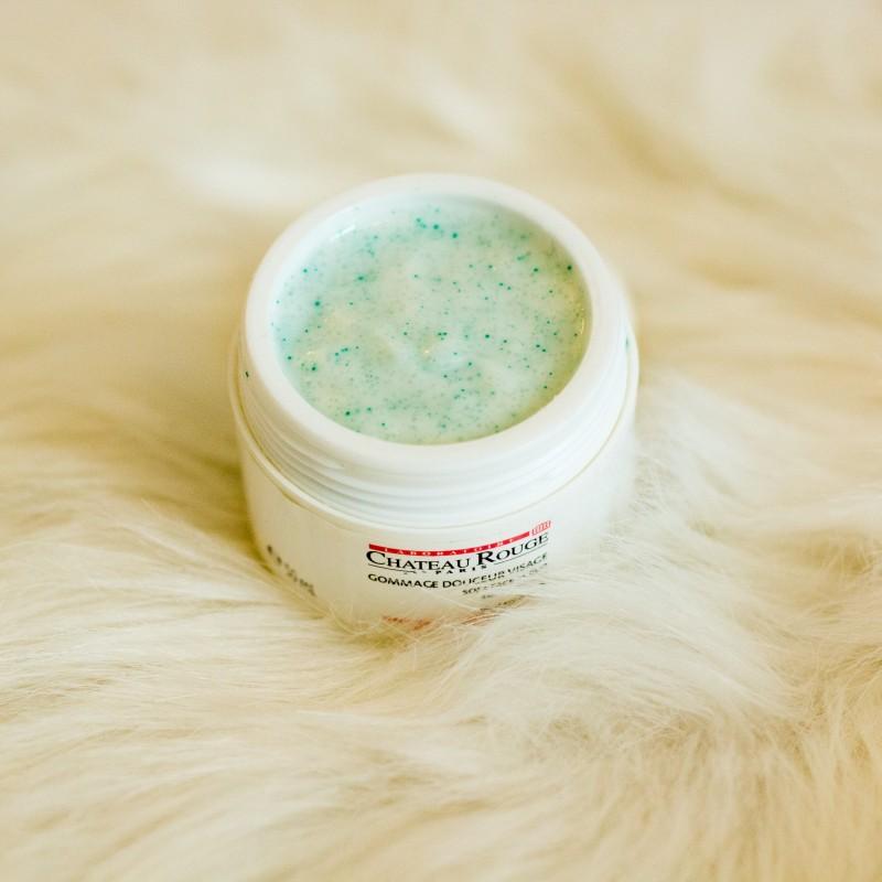 [HCM]Tẩy Tế Bào Chết Trắng Da CHATEAU ROUGE Soft Face Scrub 50ml