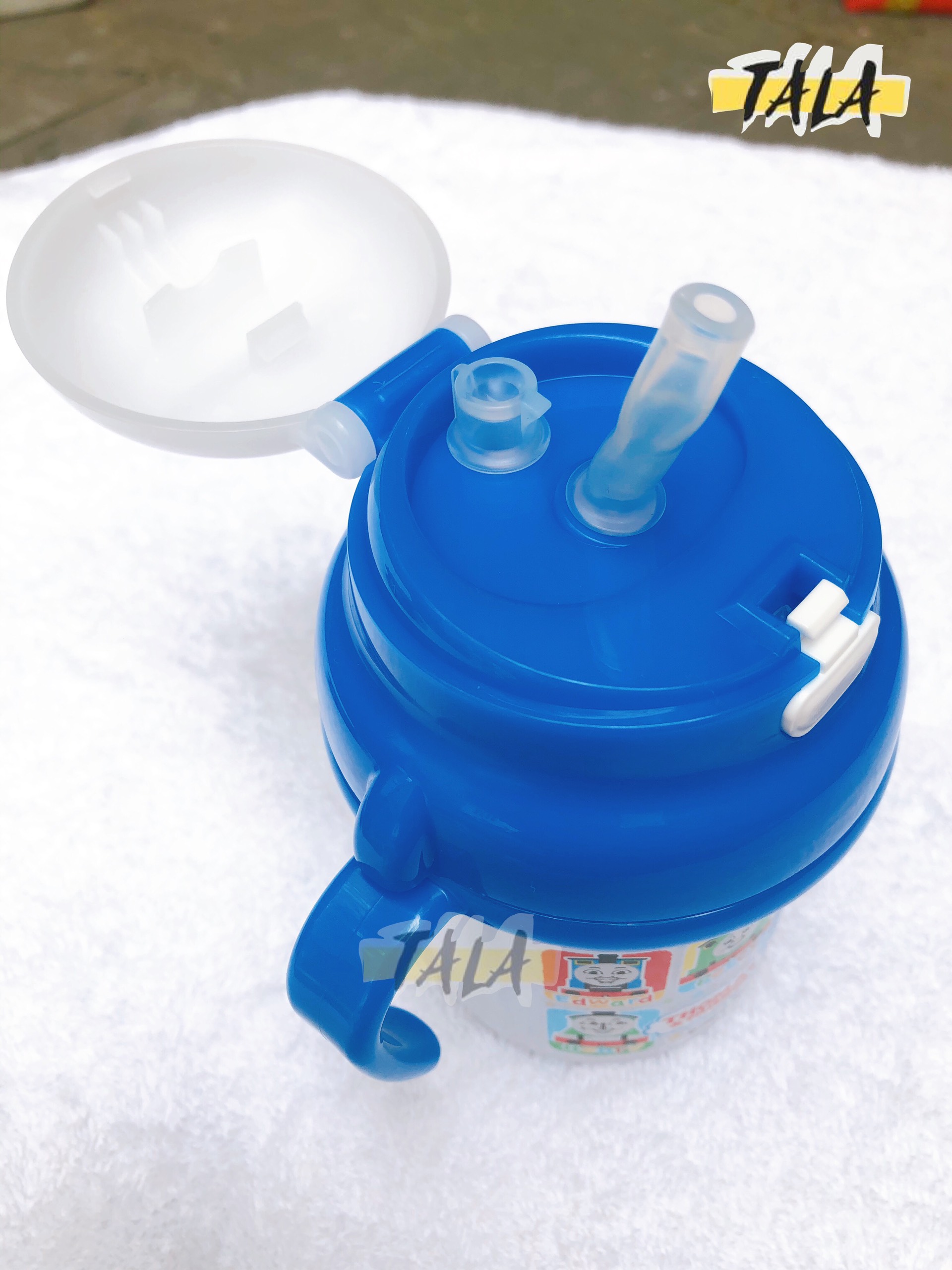[HCM]Bình nước vòi hút hình Hello Kitty / Hoạt hình Thomas