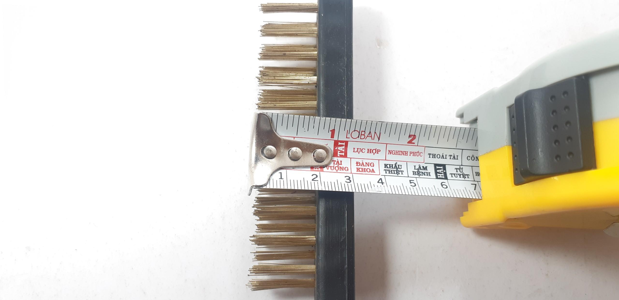 Bàn Chải Sắt Cán Nhựa