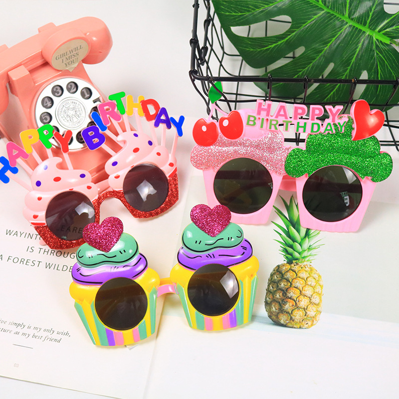 Kính nhựa cupcake trang trí sinh nhật