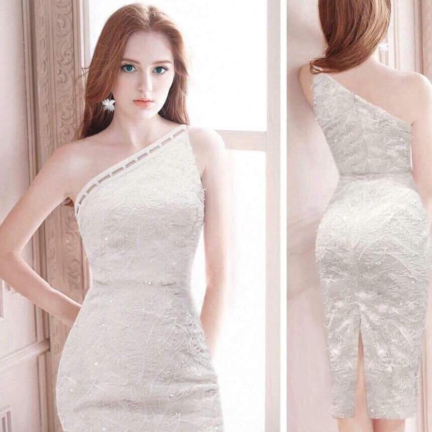 đầm body ren kết ngọc lông vũ lệch vai