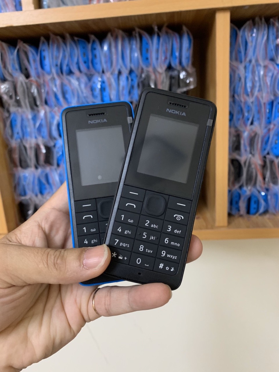 Điện Thoại Nokia 106 cổ kèm pin sạc