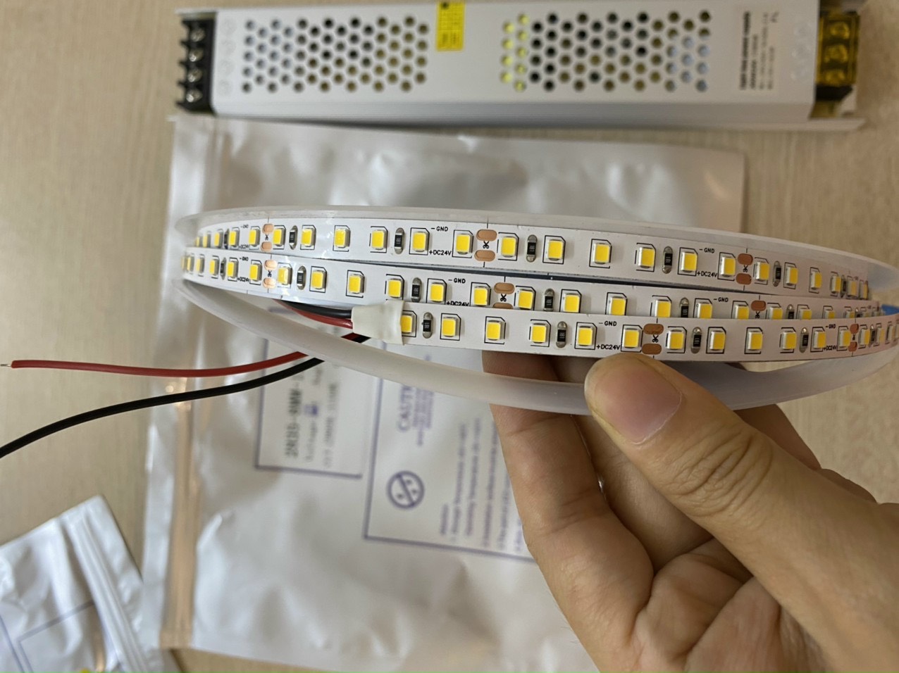 Cuộn dậy led 12v dài 5m