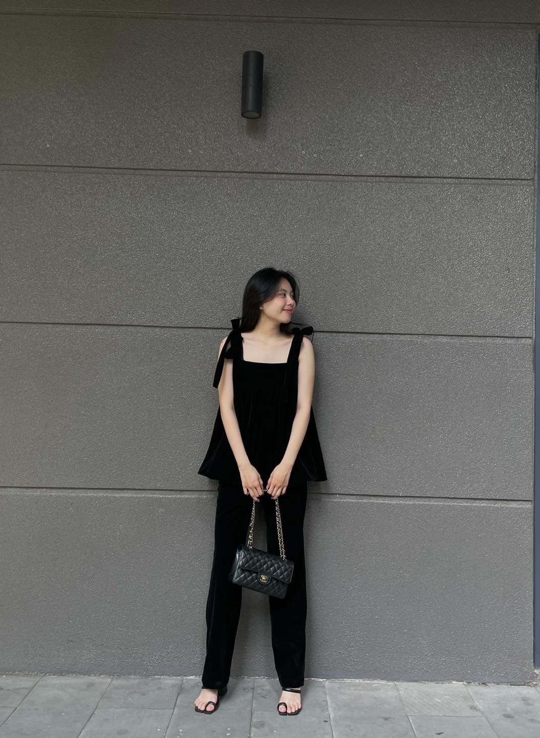 Mushie Studio Áo Nhung Cột Nơ - Uniper Top