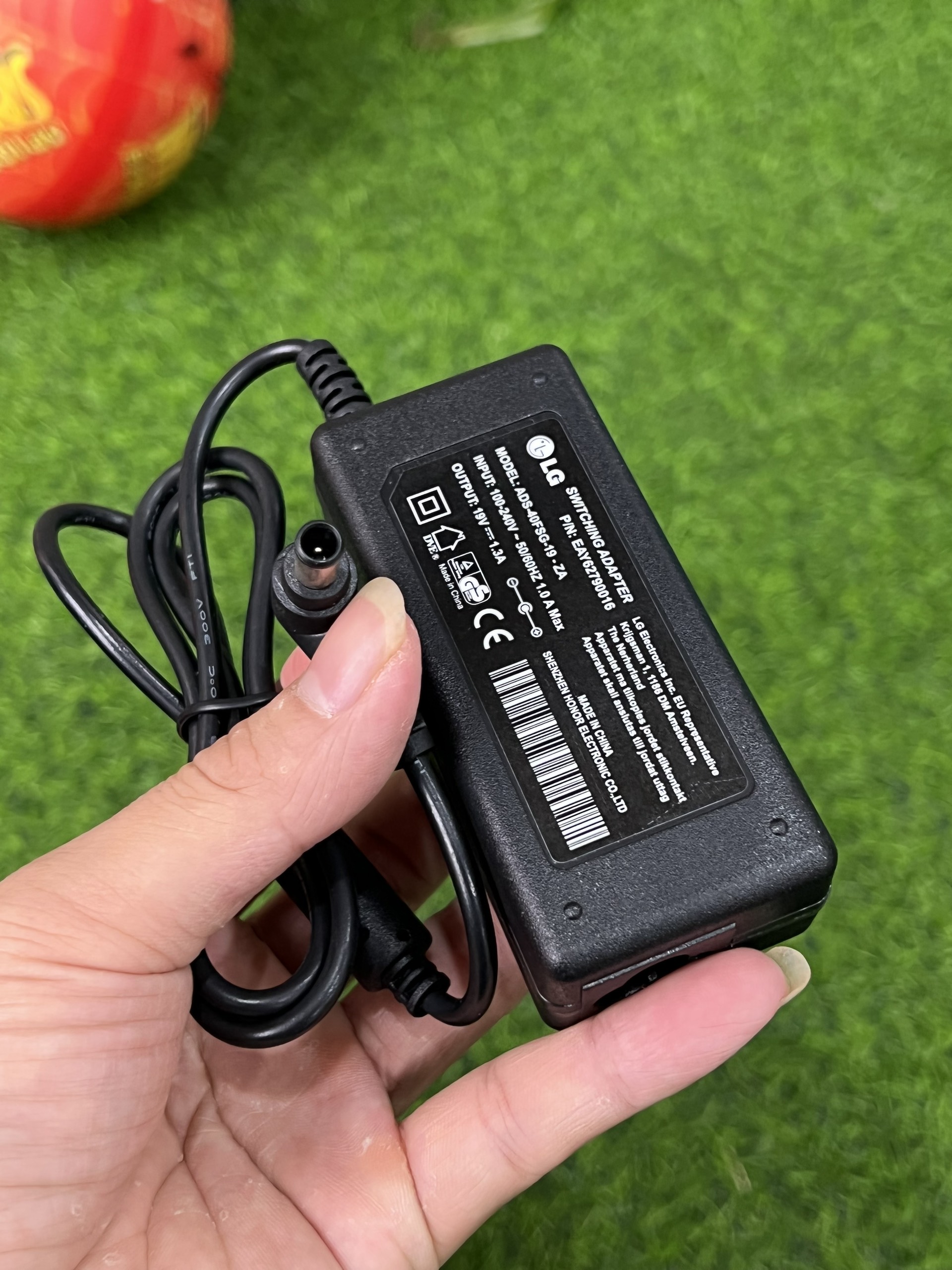 Adapter-nguồn màn hình lg 19v 1,3a