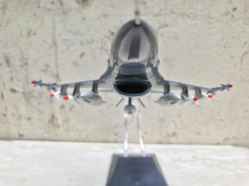 [HCM]Mô hình Máy báy Tiêm kich F-16. 1:72-ABS