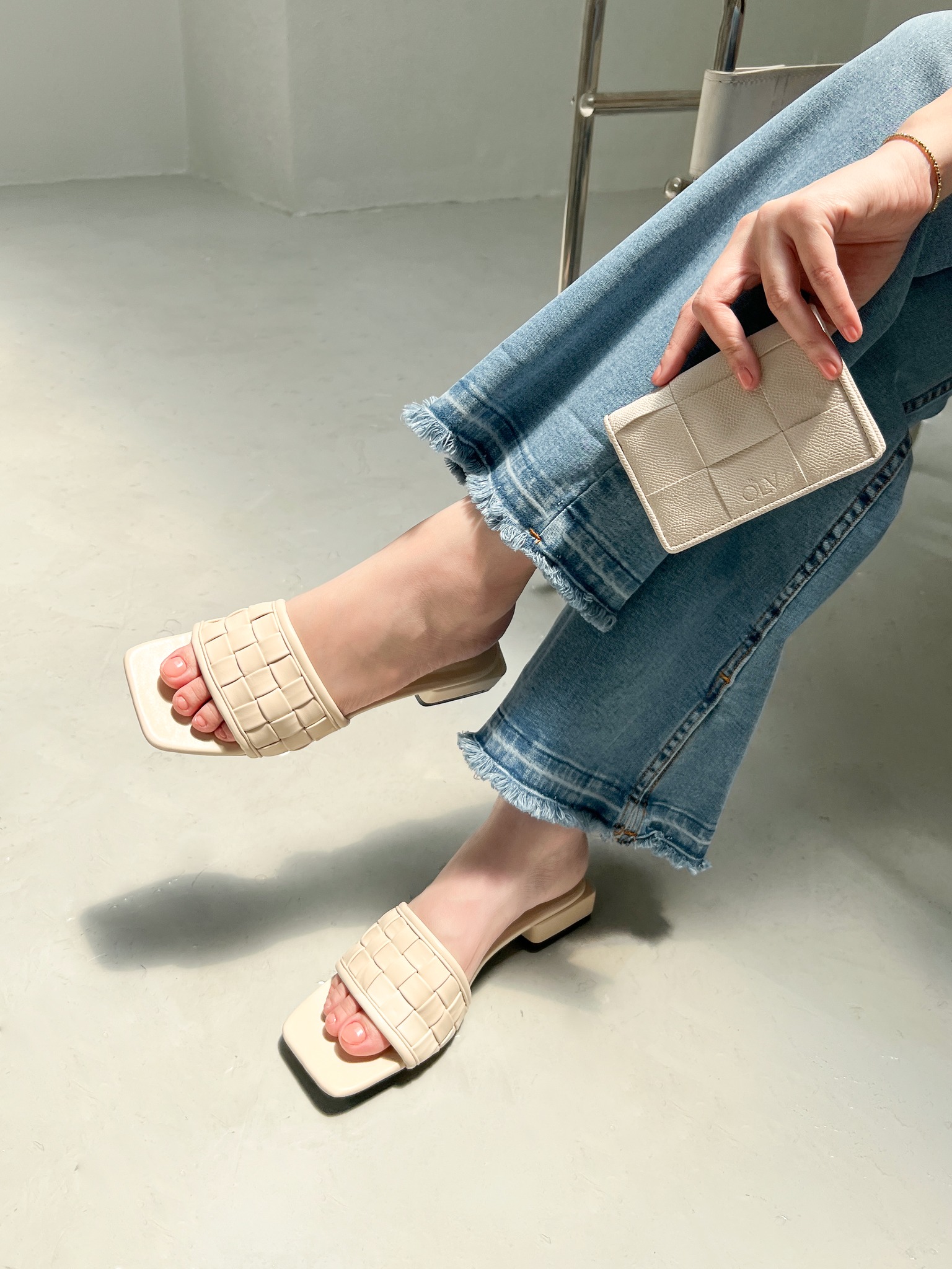 OLV - Dép Creamy Basket Weave Sandals