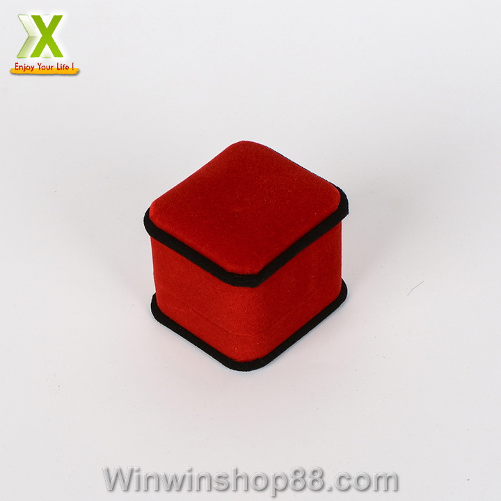 [FREESHIP MAX 15K][HCM]Hộp đựng trang sức nhẫn cao cấp