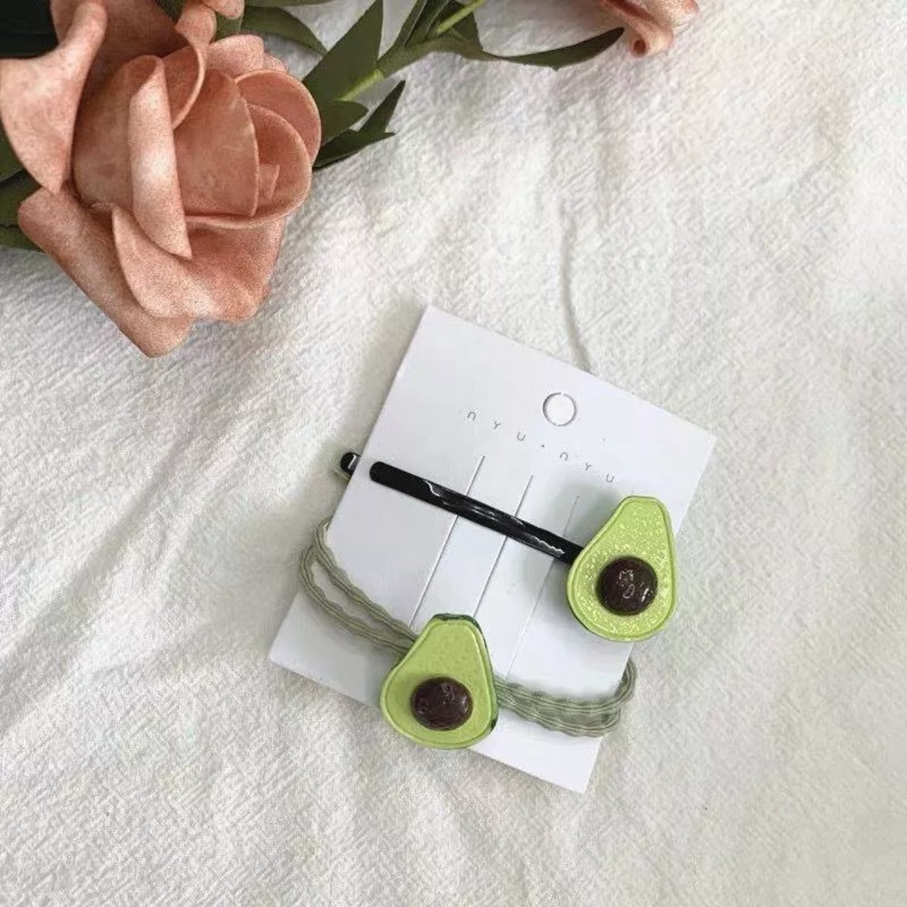 Set dây chun buộc tóc và cặp tóc quả bơ