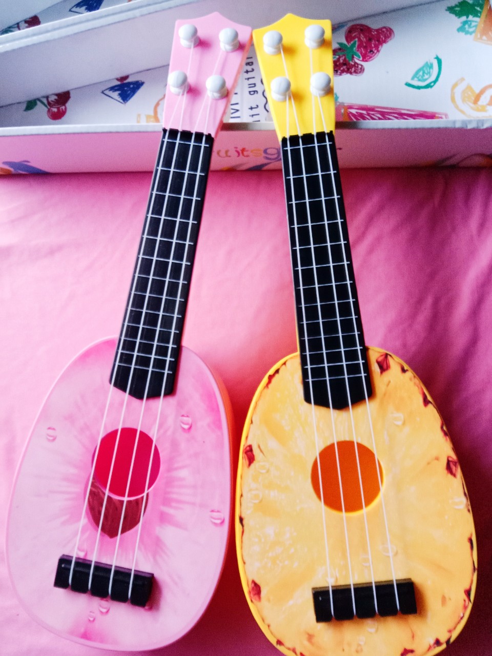 Đàn ghita trái cây