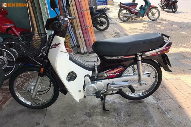 Bộ tem Dream Đời đầu Honda