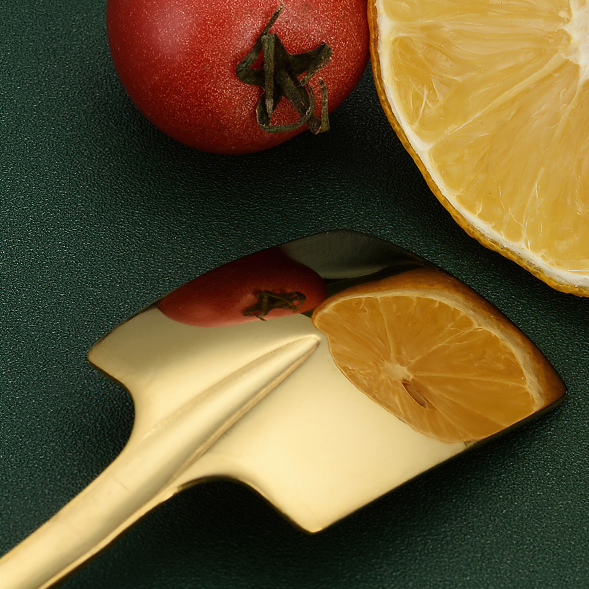 Creative stainless steel shovel-shaped spoon