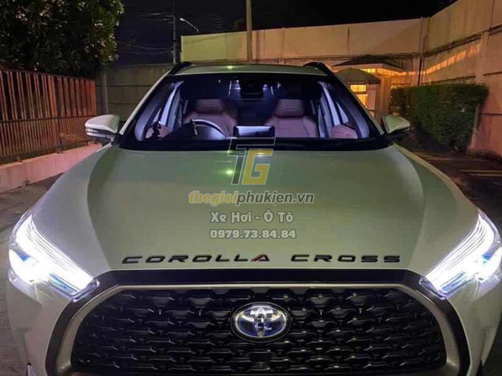 Logo chữ COROLLA CROSS 3D nổi dán nắp Capo xe Toyota Corolla Cross