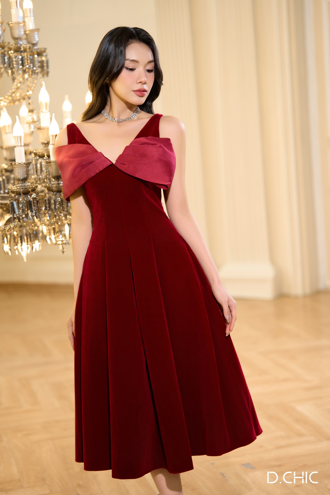 D.CHIC Váy nhung cổ V phối nơ to MS: 2813224