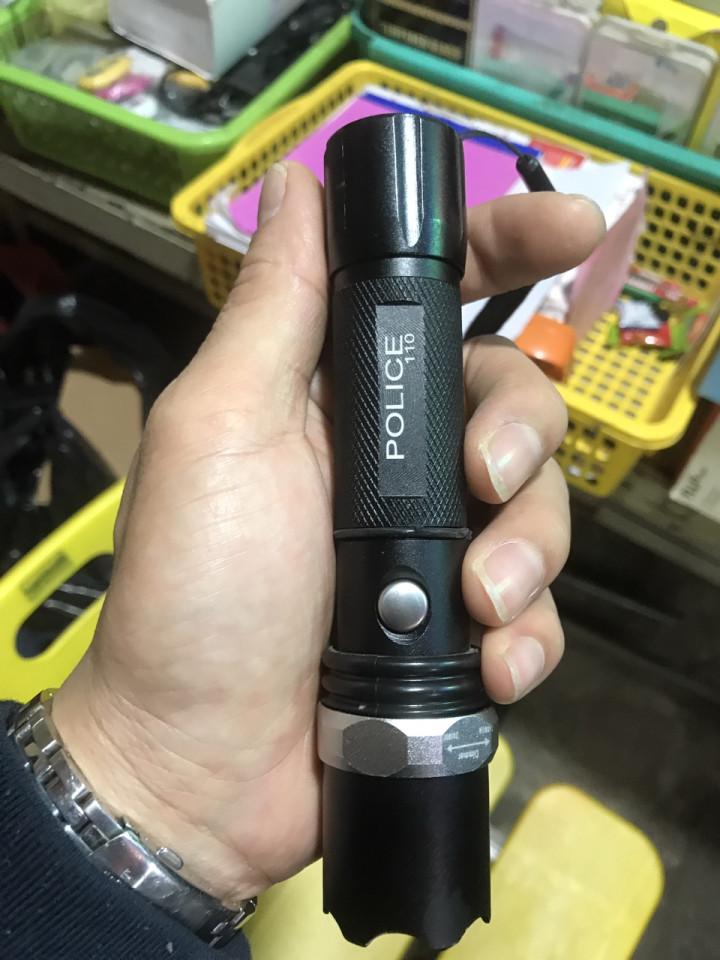 Đèn Pin Siêu Sáng HY-110