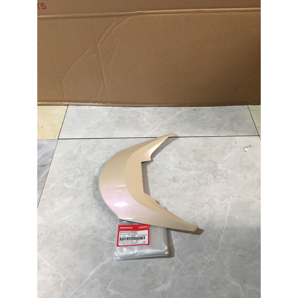 Ốp đuôi sau dưới *YR-299P* 83503K12900ZC