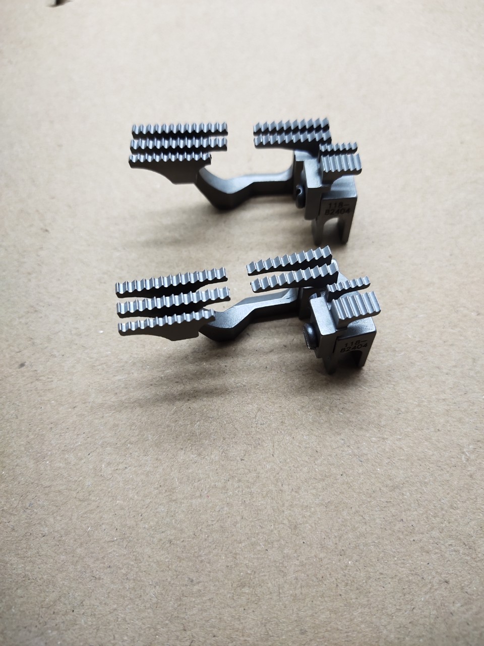 Răng cưa vắt sổ 4 chỉ juki 2400