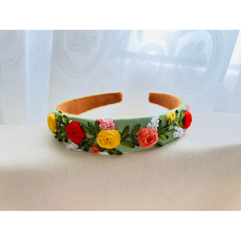 Cài tóc(bờm tóc)thêu tay Handmade by Chang