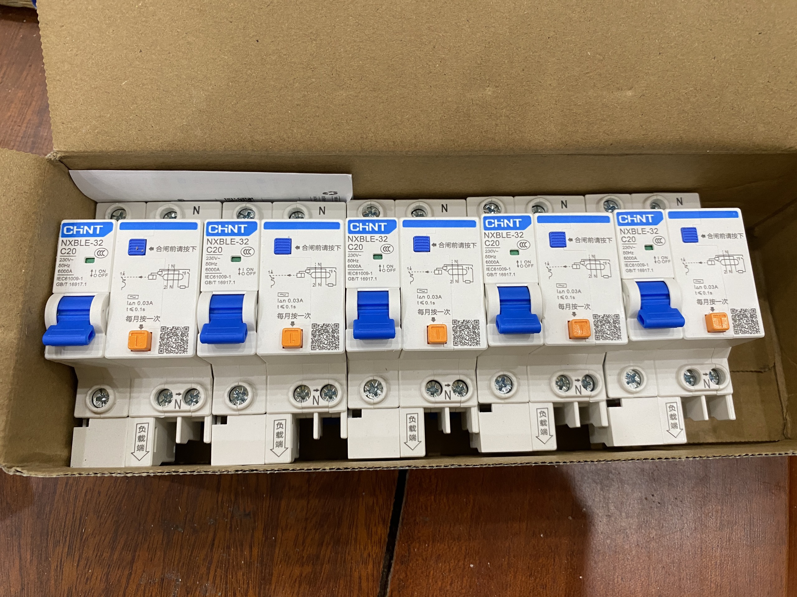 Atomat chống giật (RCBO) CHINT 1P+N 10A-20A