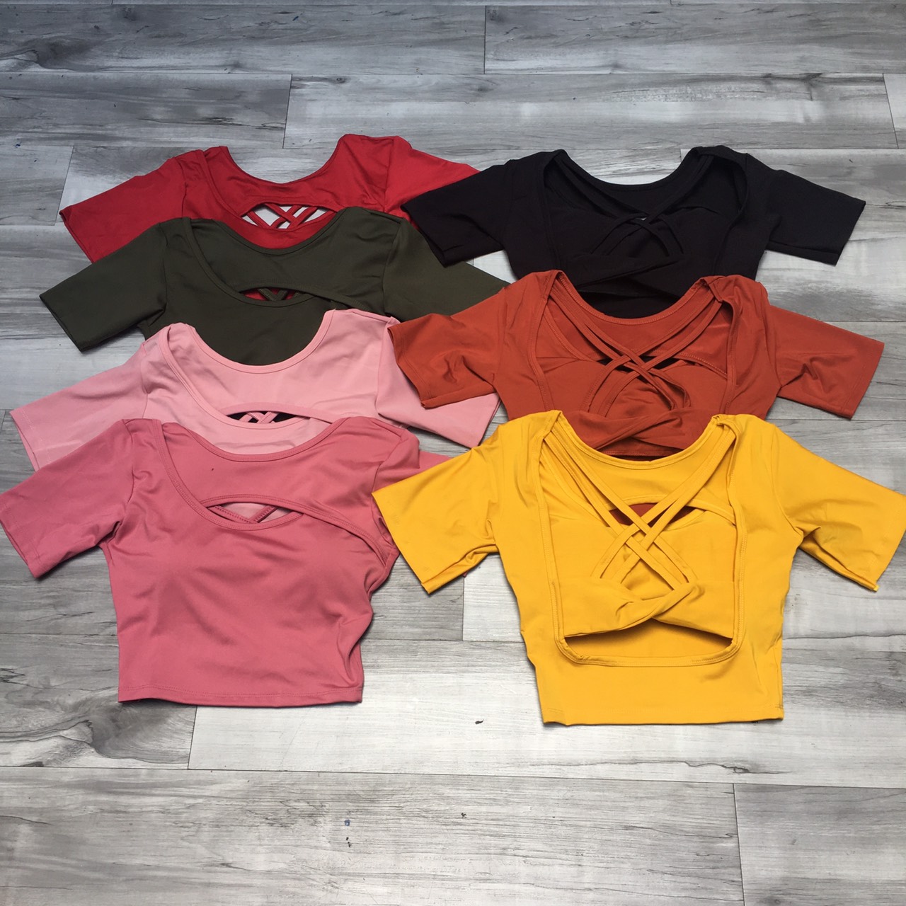 [FreeshipMAX] A033 Áo Croptop Nữ Hở Ngực Đan Dây Lưng Có Mút Sẵn Tập Thể Thao Gym, Yoga, Zumba, Earobic, Đi Chơi, Đi Bơi, Du Lịch Rất Đẹp HCM