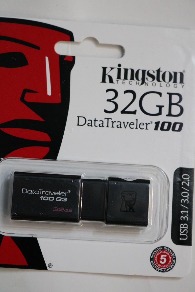 USB Kingston 32GB USB 3.0 (DT100G3/32GBFR) Tem SPC