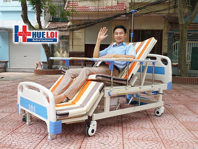 Giường y tế đa chức năng HL4