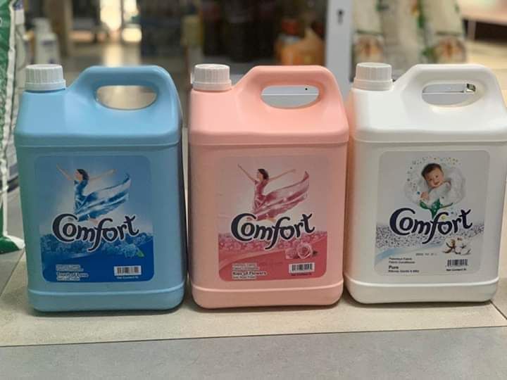 [HCM]NƯỚC XẢ VẢI COMFORT 5000ML [TRẮNG] THÁI LAN