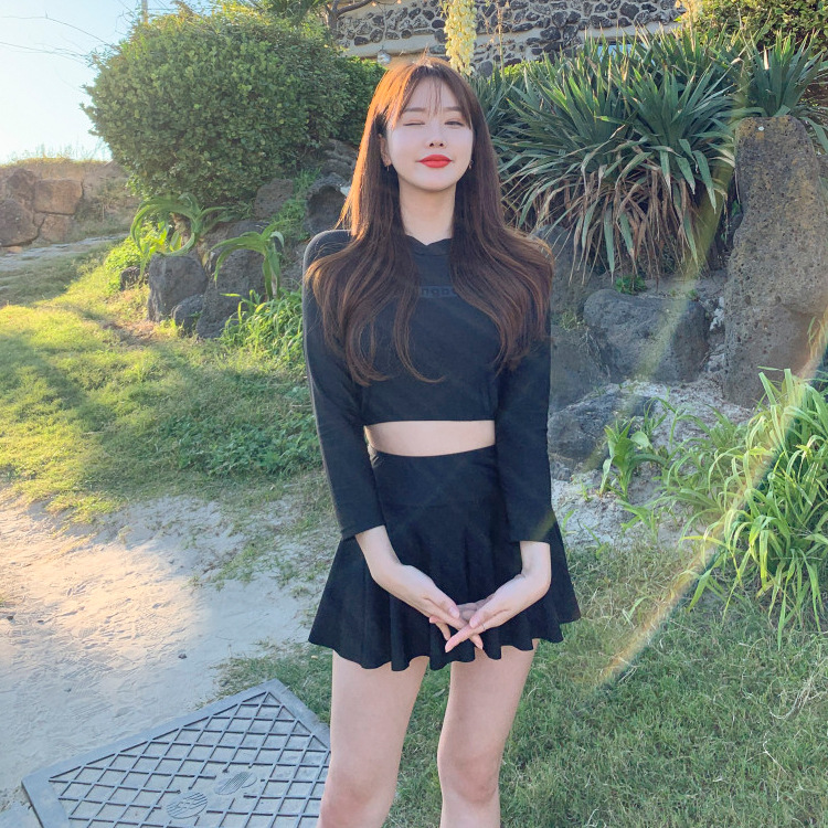 Đồ bơi tay dàu váy xòe kín đáo
