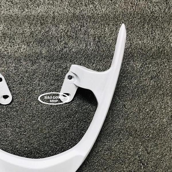Cảng Sau Mio Gắn Sirius RC (màu Trắng)