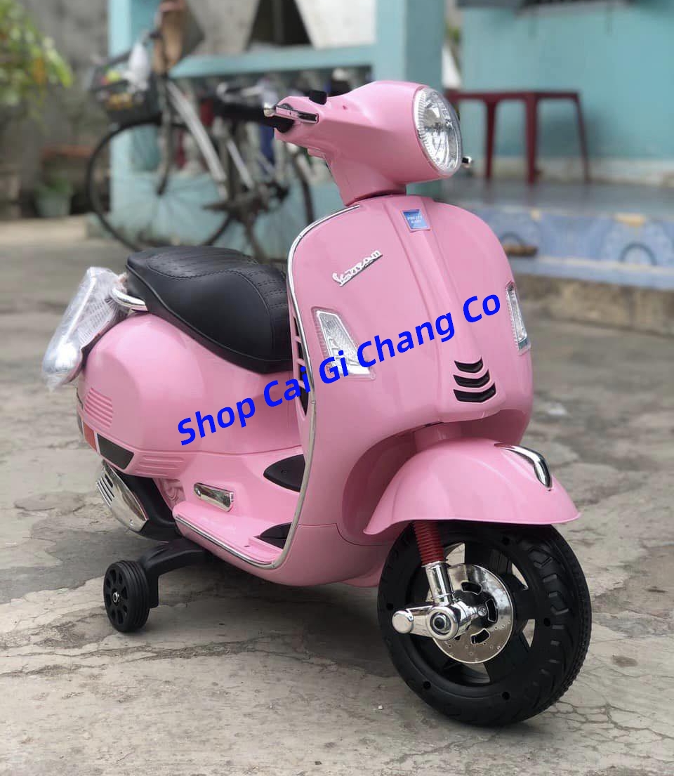 XE MÁY ĐIỆN CHO BÉ KIỂU DÁNG XE VESPA CỔ