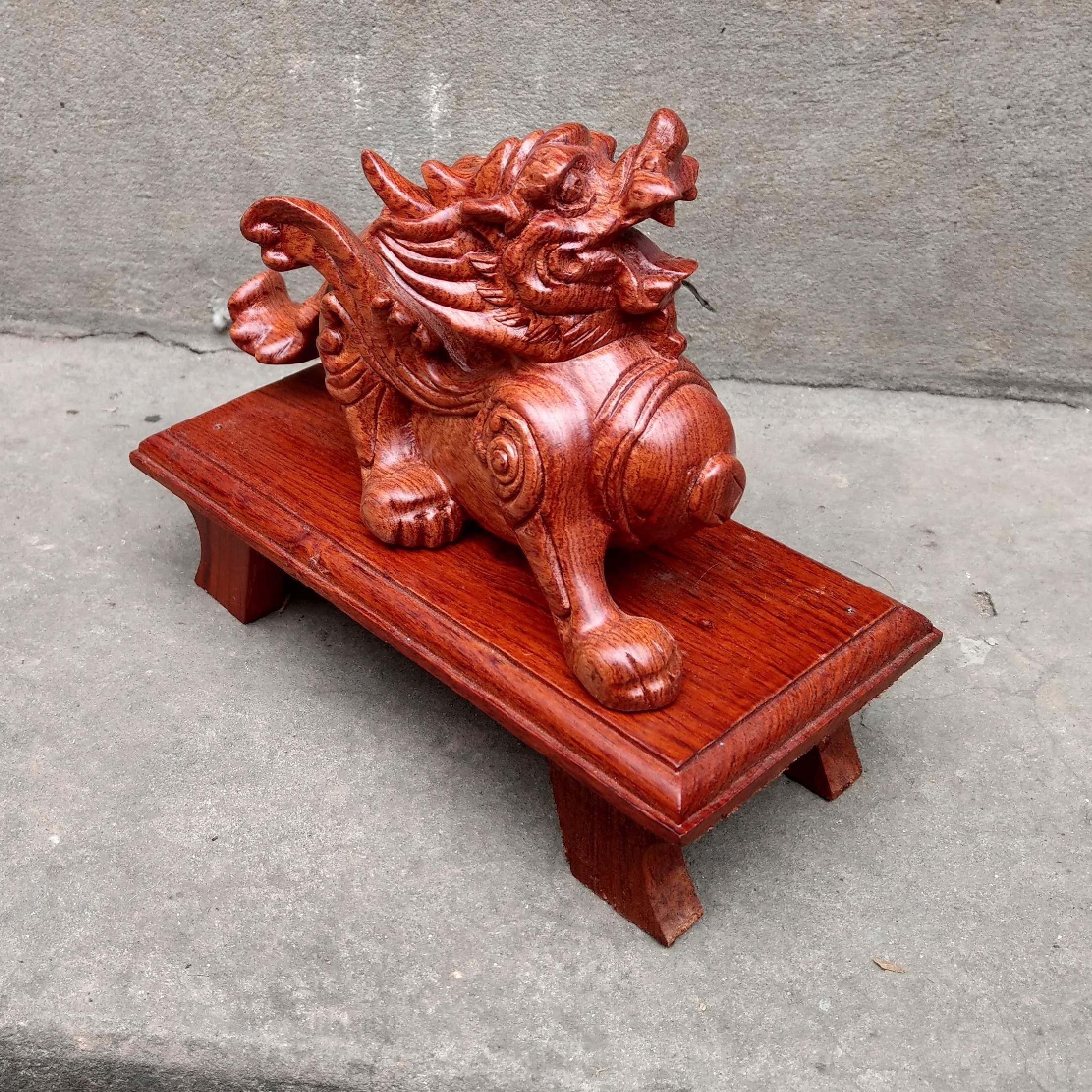 Kỳ Lân Gỗ Hương Size 20 cm