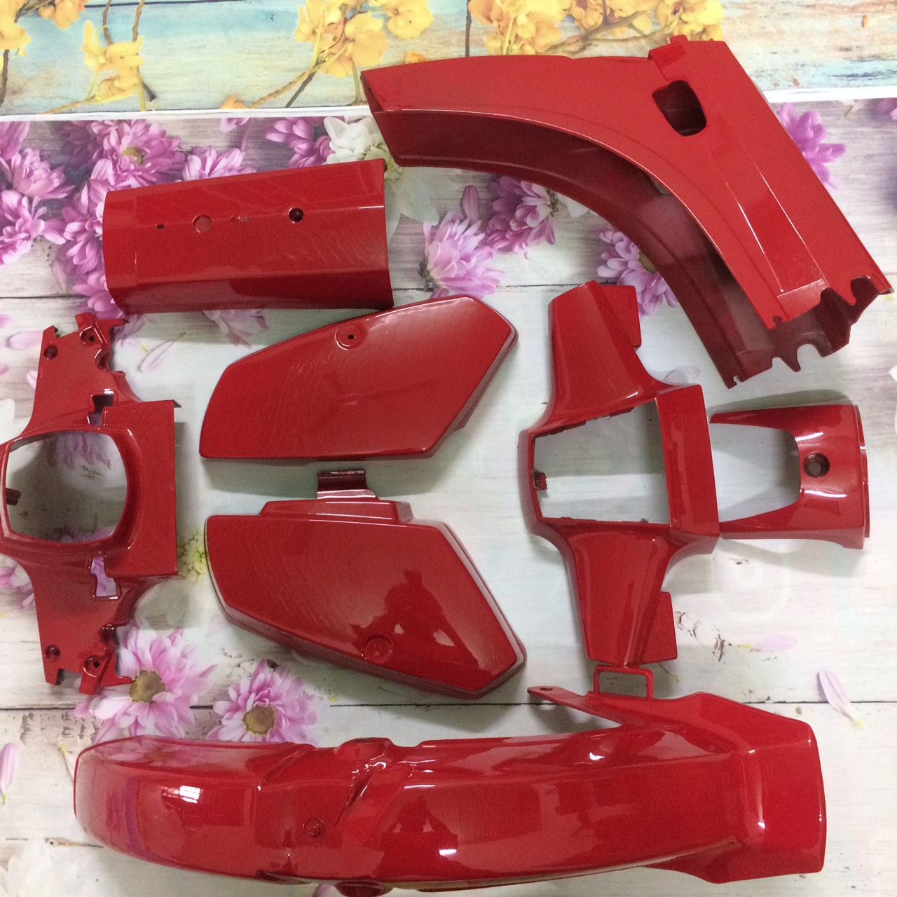 Bộ Dàn áo xe Cub DD - 70 - 81- Cub 82 màu Đỏ  -nhựa  trắng nguyên sinh cao cấp