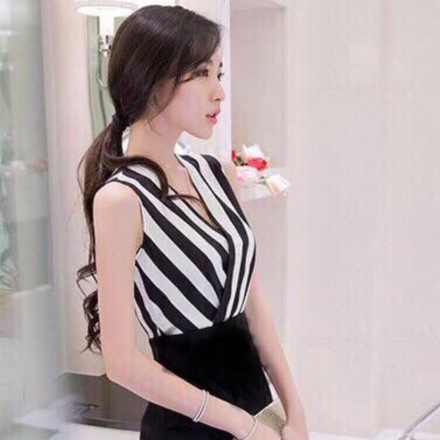 Váy body kẻ khoét nách