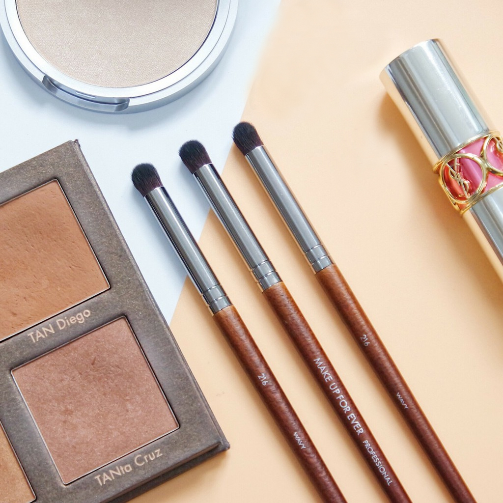 [HCM]Cọ Nhấn Đuôi Và Hốc Mắt Makeup Forever 216