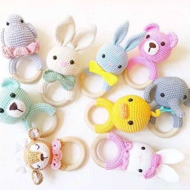 Đồ chơi lục lạc cầm tay handmade cho bé