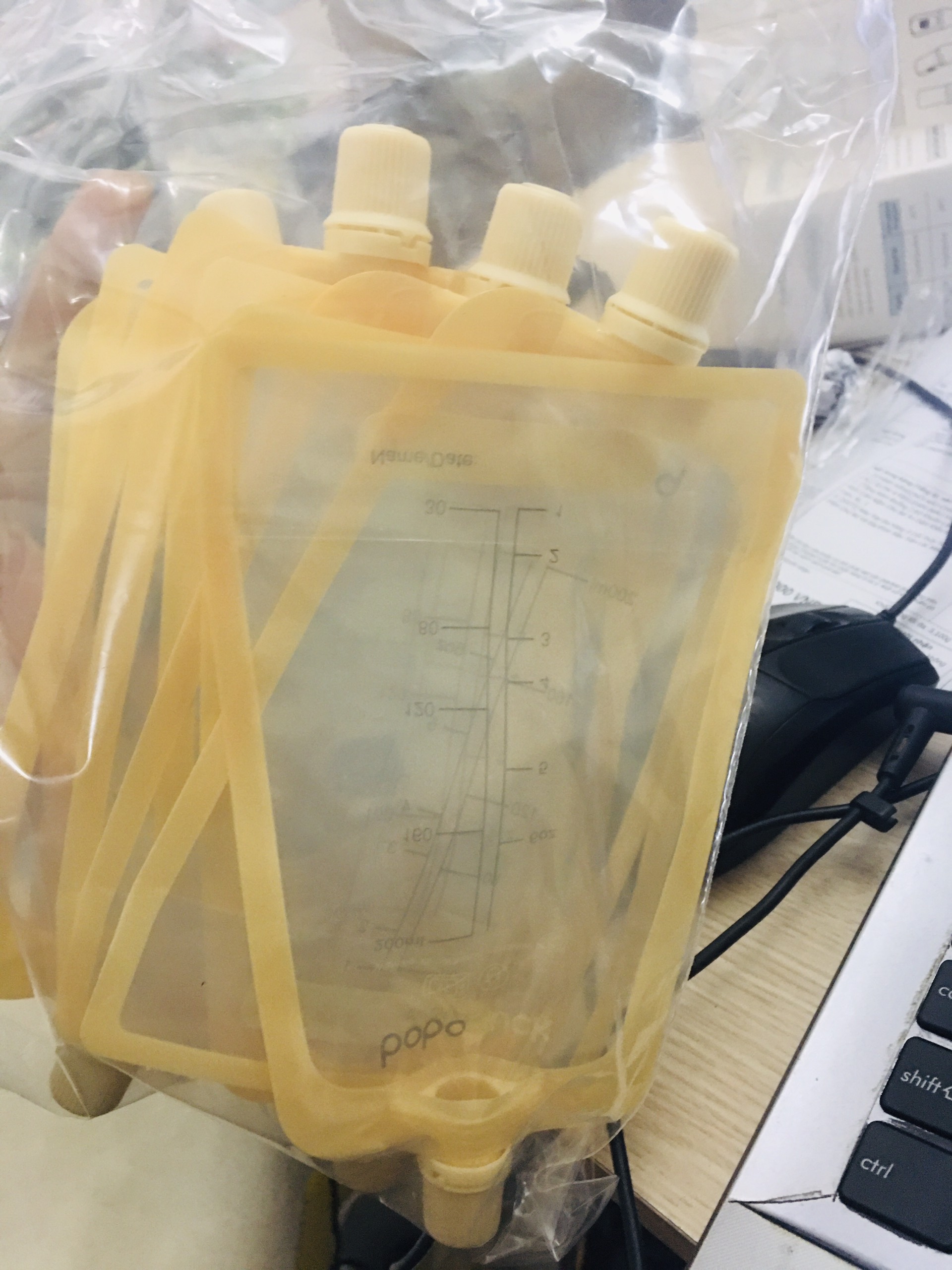 Bộ 20 Túi Trữ Sữa Đa Năng Chuyên Dụng Boboduck 200ml Có Nắp Vặn Tiện Lợi