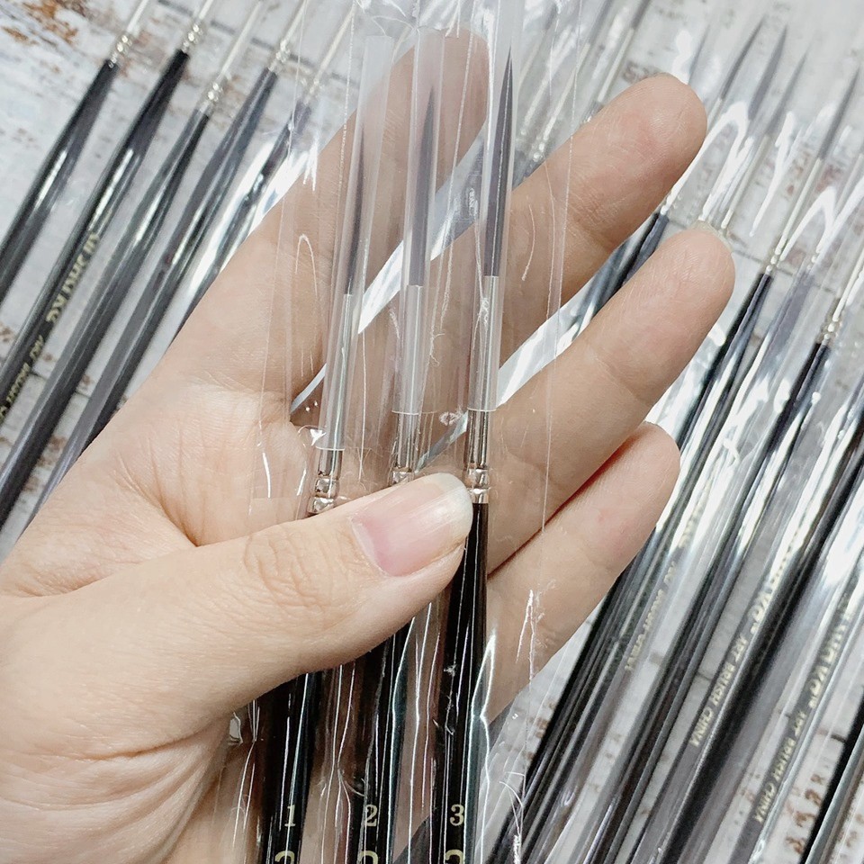 Cọ đầu dài Rigger Ai Sha Ke ( Ishak )