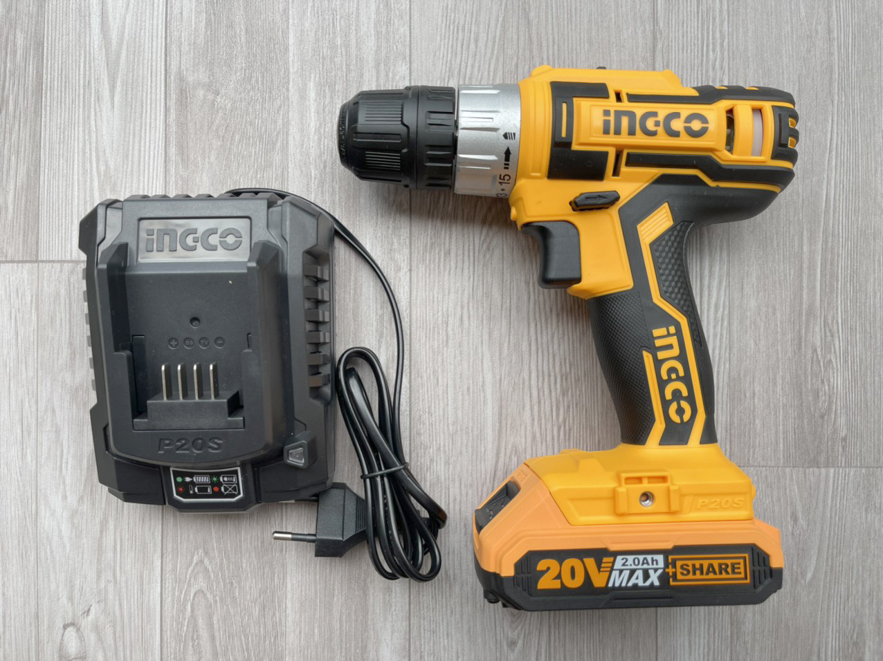 [HCM]Máy khoan vặn vít dùng pin Ingco 20V CDLI20024 ( kèm pin 1 và sạc )